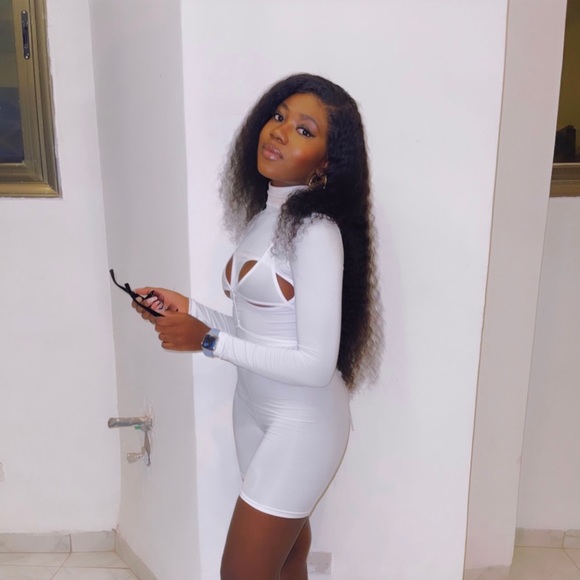 From Grayscale Cut-Out white bodysuit - Picture 2 of 3